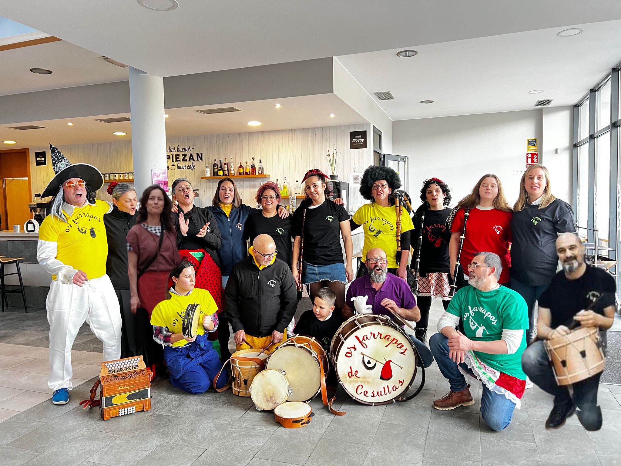 OS FARRAPOS MÚSICA TRADICIONAL