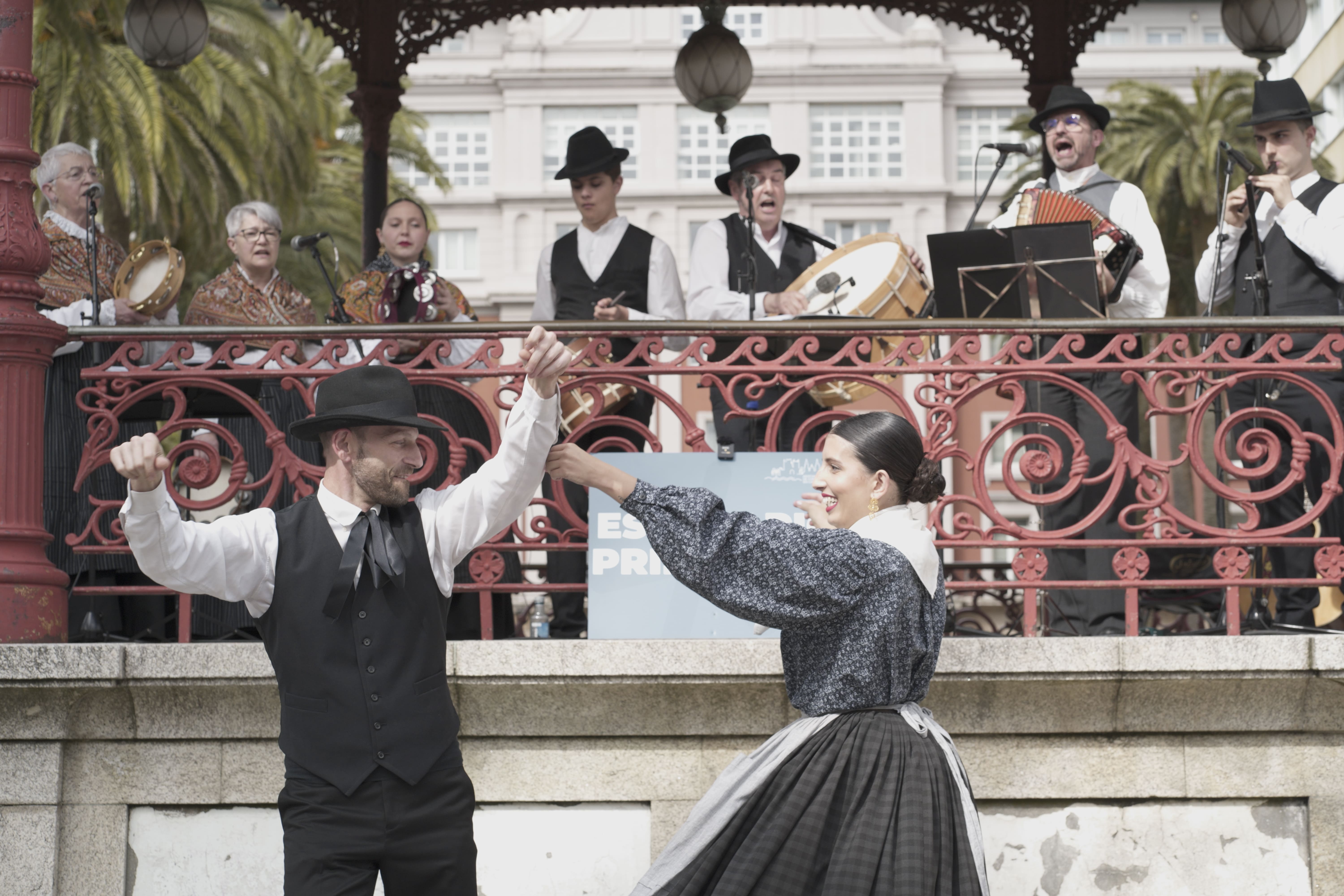 RECOLLA E TRADICIÓN NO CANTAR
