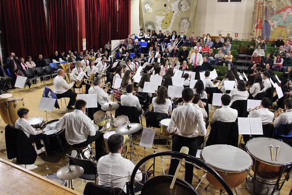 BANDA LÉVANOS DE FESTA