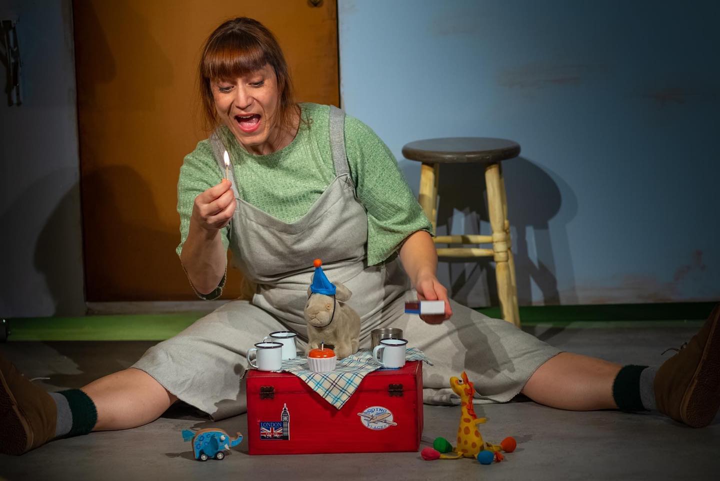 A nena que vivía nunha caixa de mistos