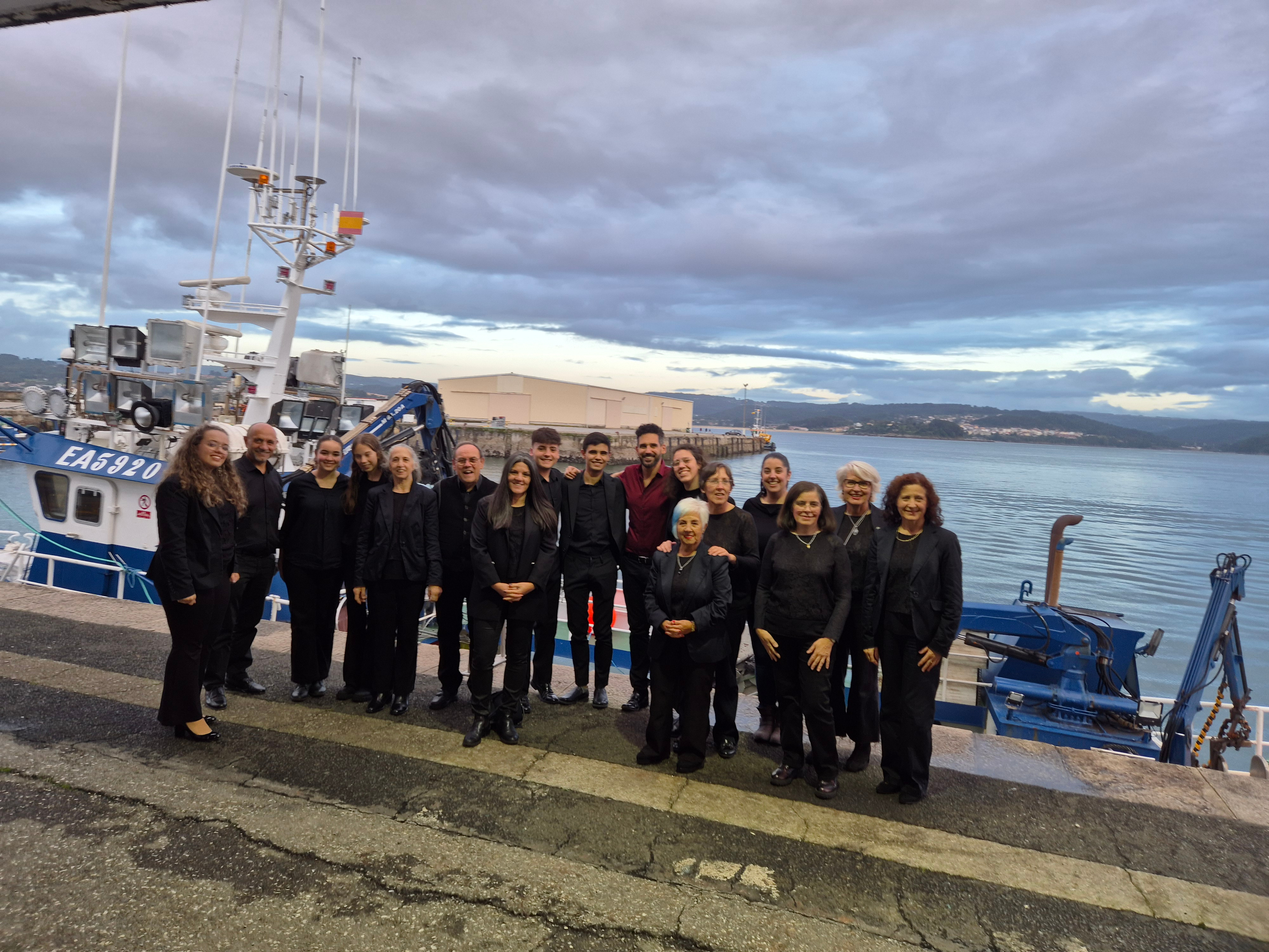 Entre cordas: Unha viaxe musical