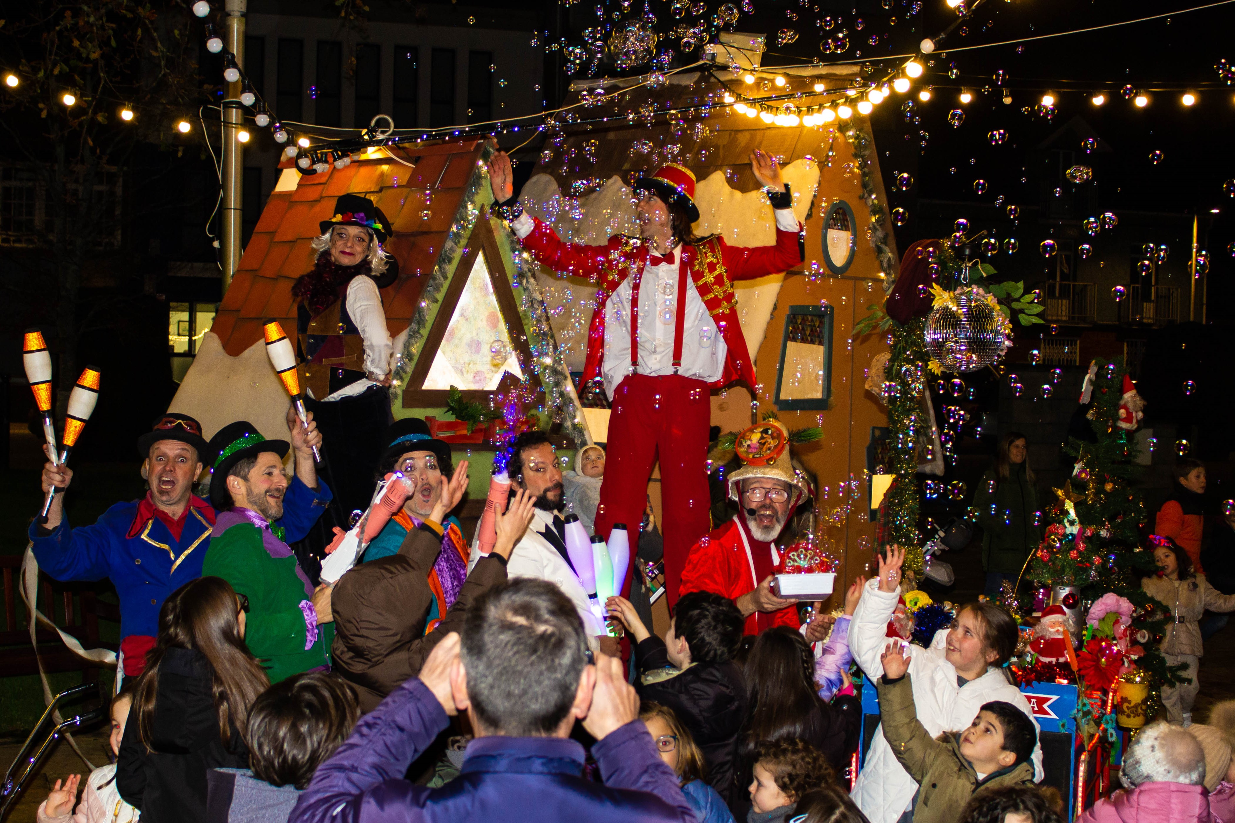 Circo de rúa Moc Moc - pasarrúas