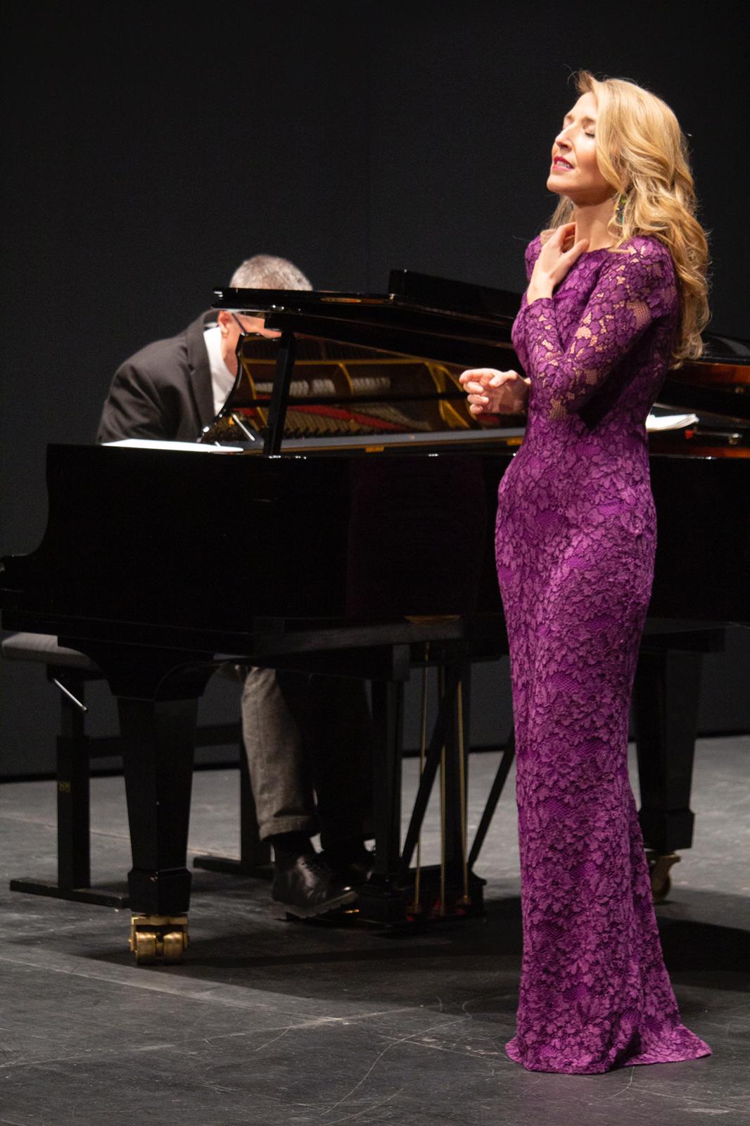 Cantares Atlánticos - videocreación e concerto de canto e piano