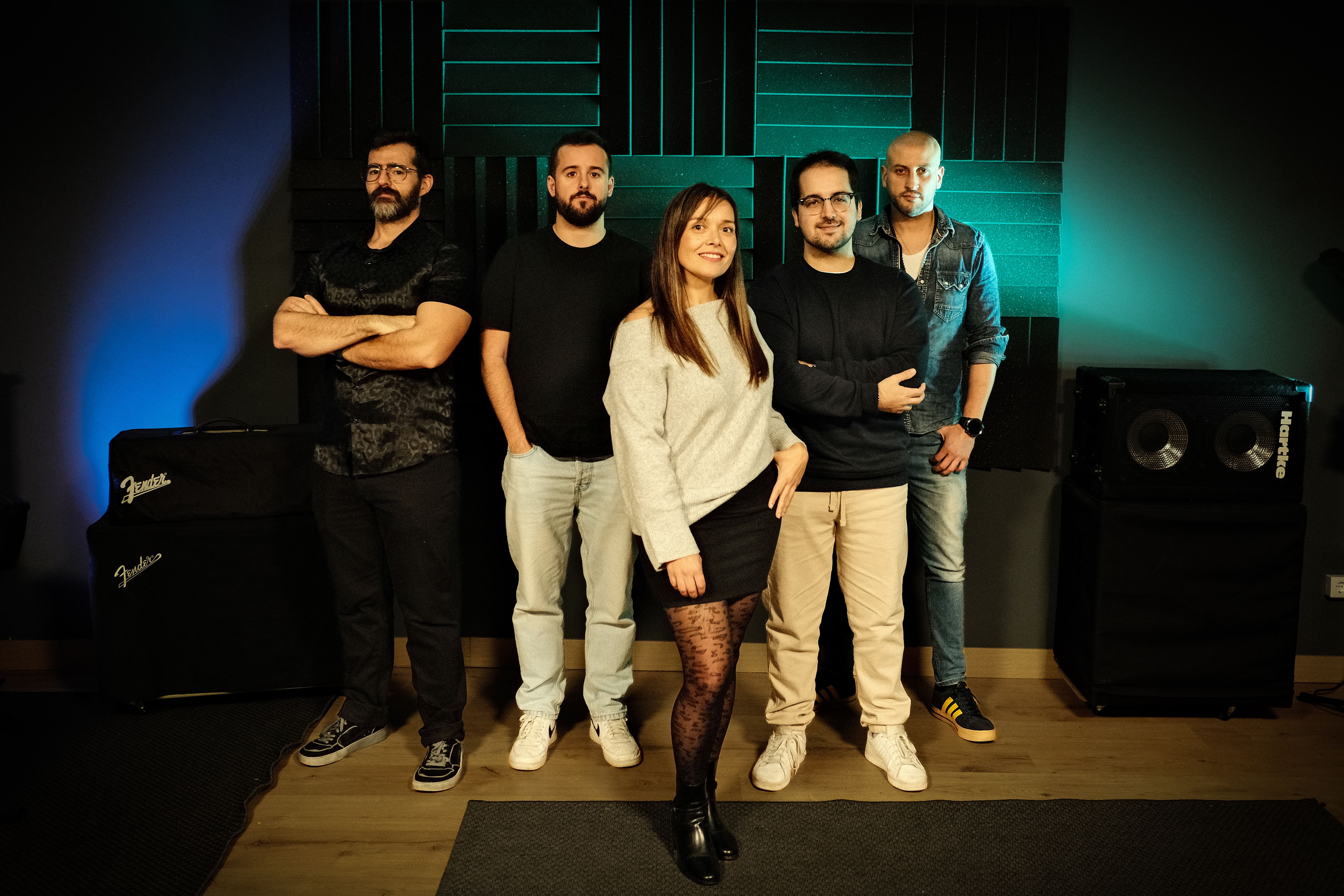 THE WOMEN VOICES OF ROCK AND ROLL (espazos pequenos)