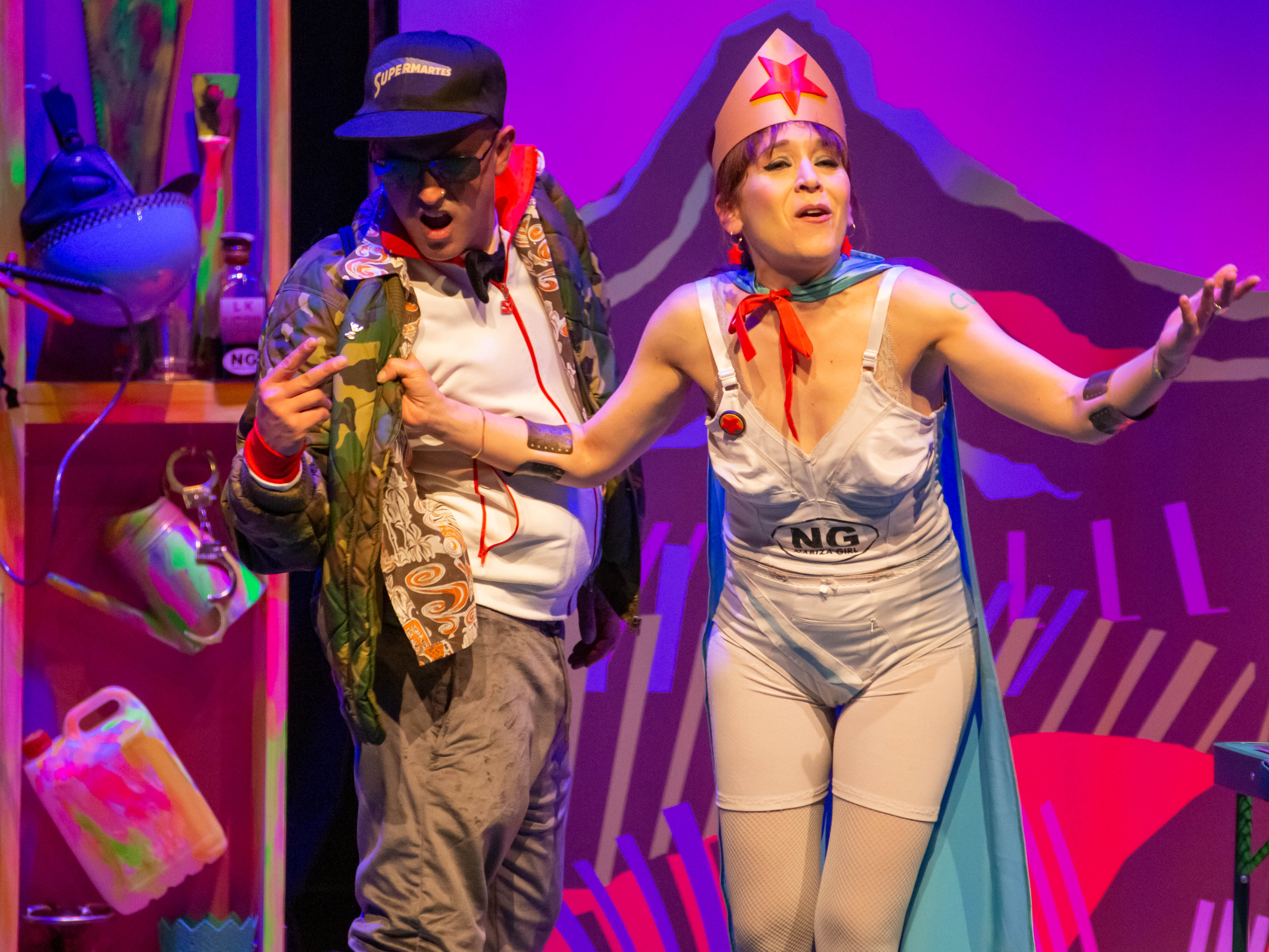 As Aventuras de Nabiza Girl: O Estraño Caso Da Cultura Minguante