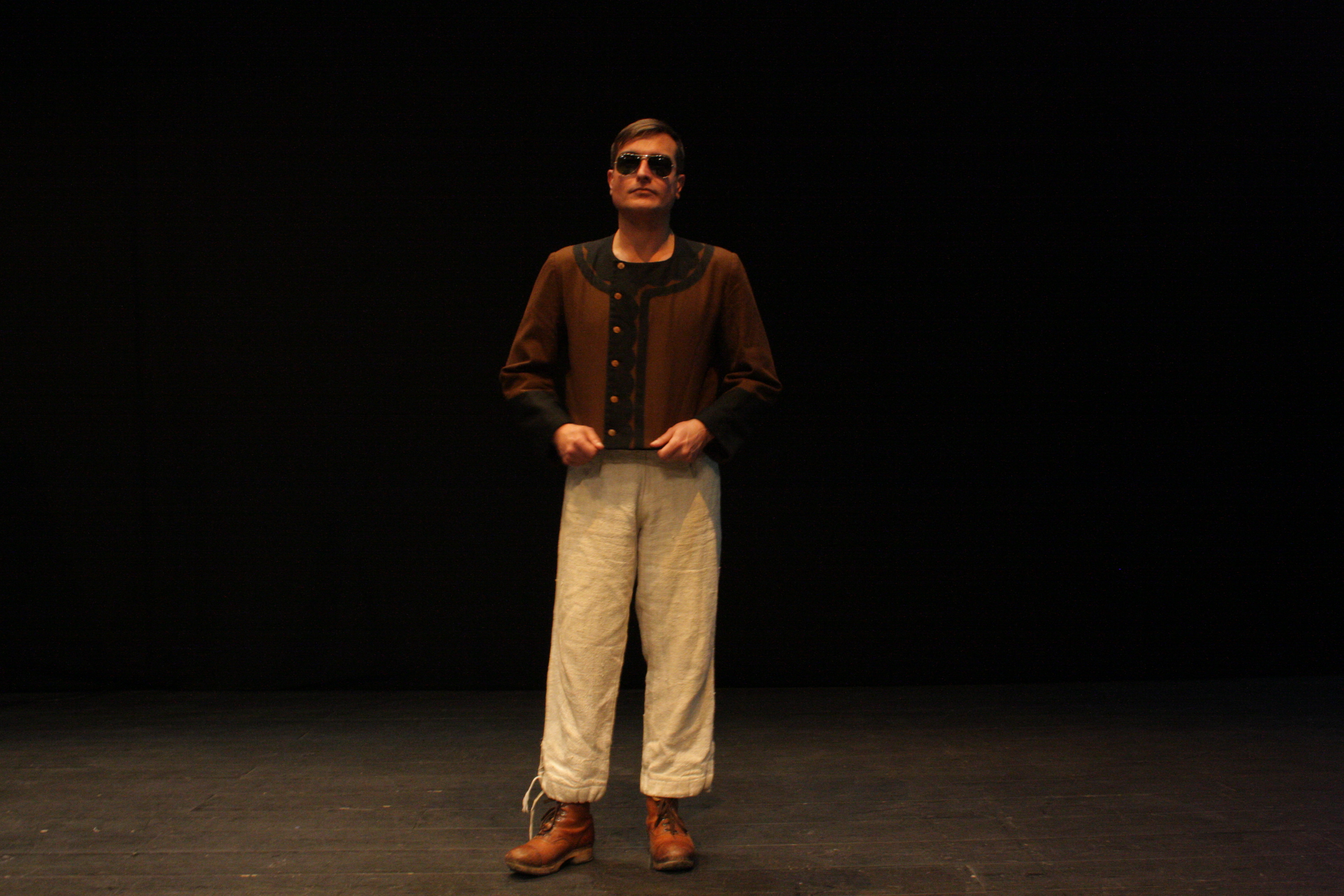 ENTRE FEIRAS E CONTOS